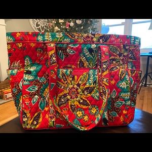 Vera Bradley Get Carries Away Tote